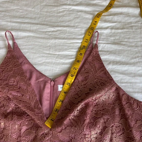 Dress the Population Mauve Gold Lace Leilani Illusion Hem Midi Dress • Size XL - Picture 5 of 16